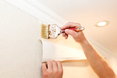 Pose de papier peint à Irancy — revêtements muraux et toiles de verre
